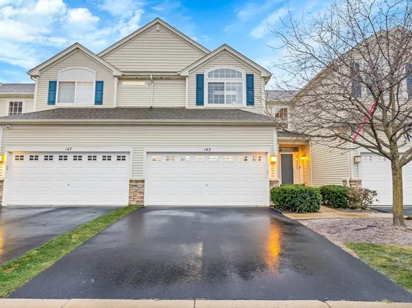 145 Durango Dr, Gilberts, IL 60136