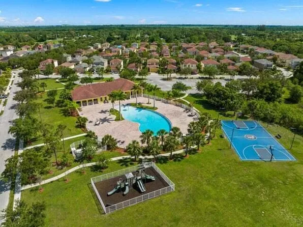 9537 Windrift Circle, Fort Pierce, FL 34945