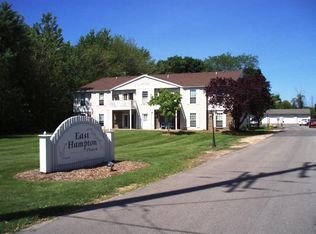 340 Country Club Rd APT 124, Holland, MI 49423