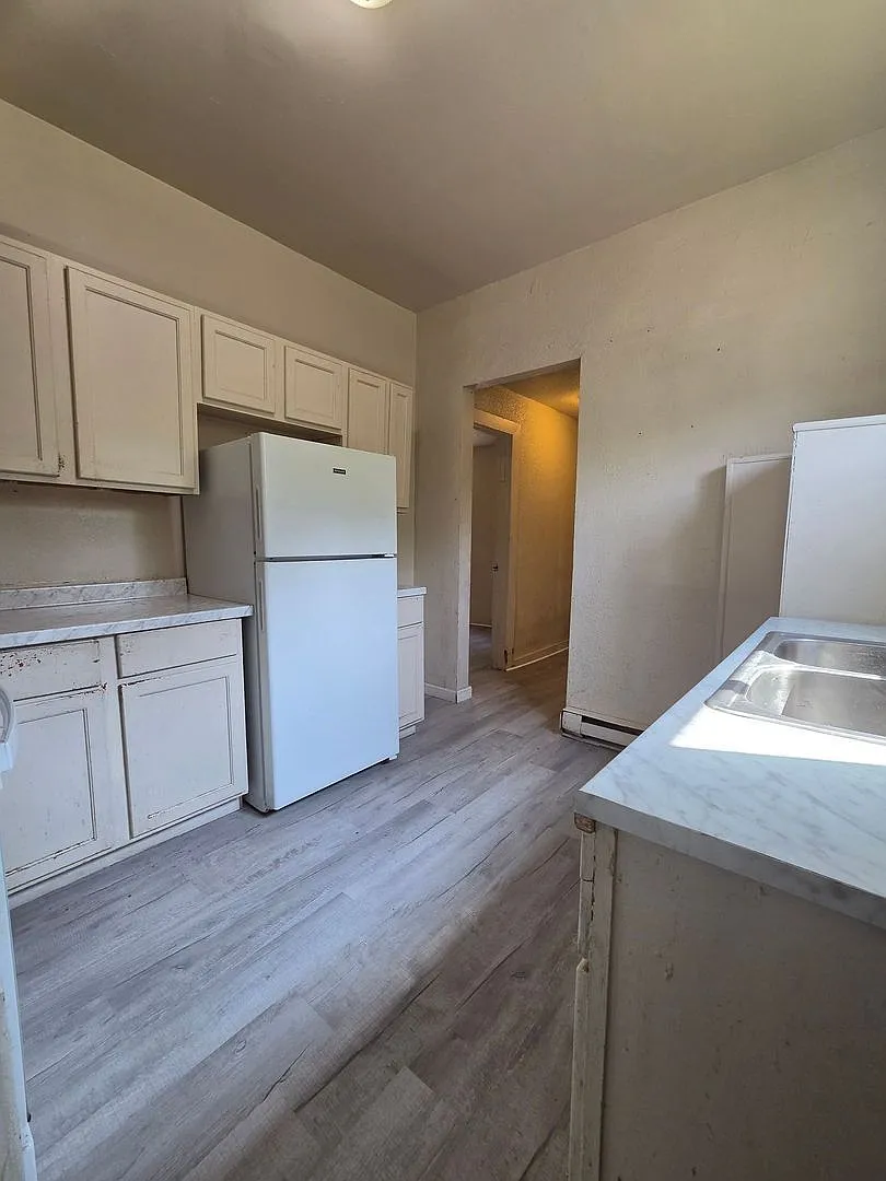 1 bed, 1.0 bath, 900 sqft, $925 — Photo 4