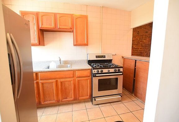 5th image of 480 3rd Ave #4RENT