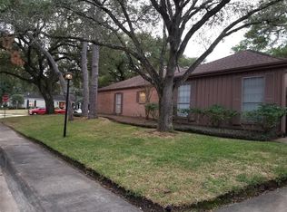 10002 Inwood Dr, Houston, TX 77042