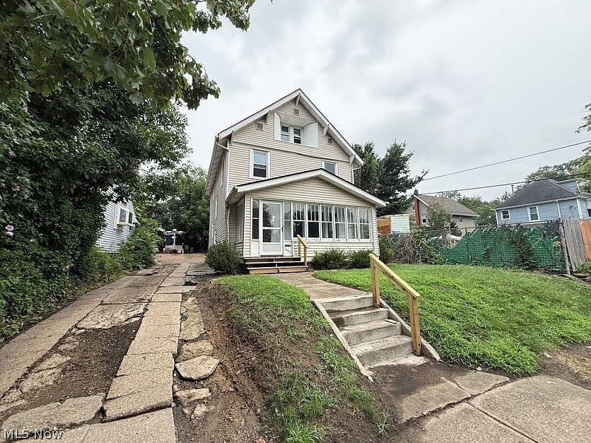 1st image of 1467 Beardsley St