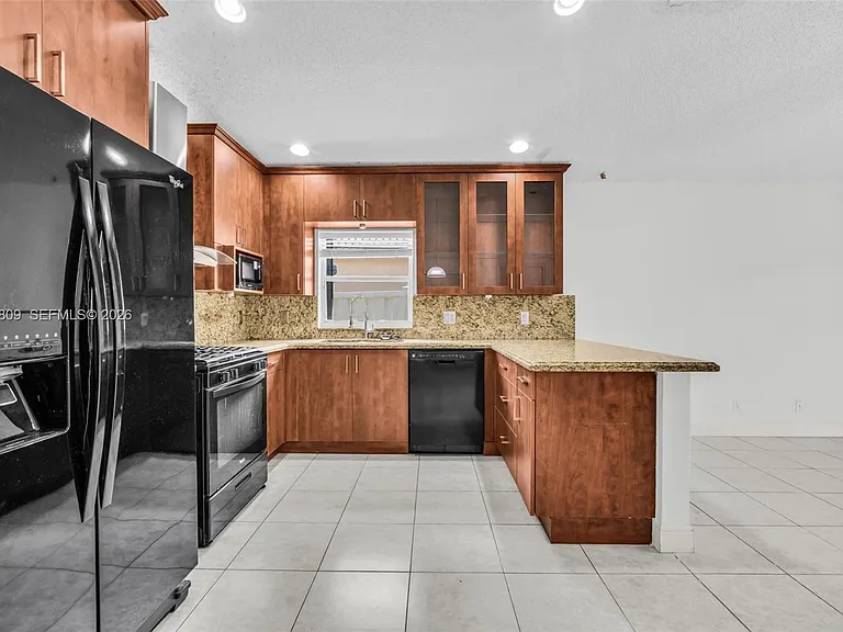 2230 NW 145th Ave — Photo 7