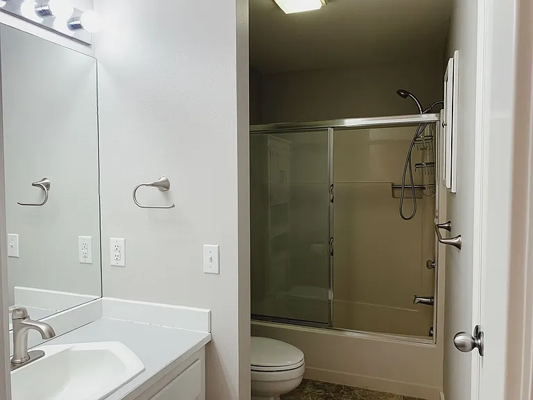 8022 118th Ct NE #5 — Photo 11