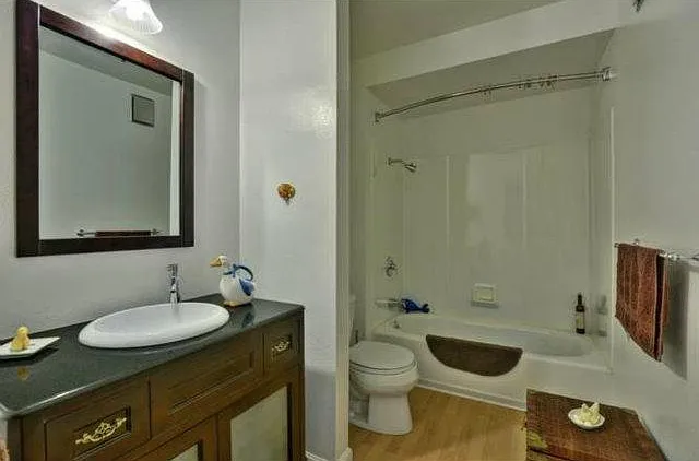 410 Sheridan Ave #101 — Photo 10