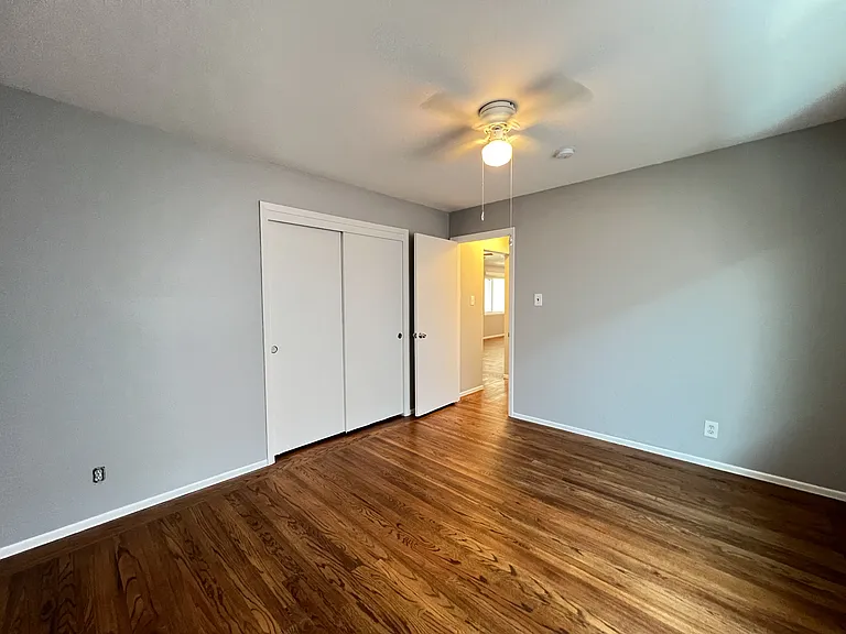 554 Walnut St #5 — Photo 5