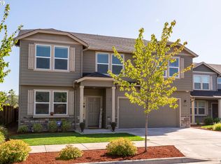 1884 Adelman Loop, Eugene, OR 97402