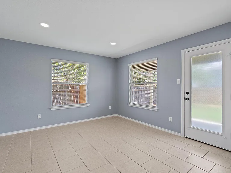 12629 James Polk St — Photo 13