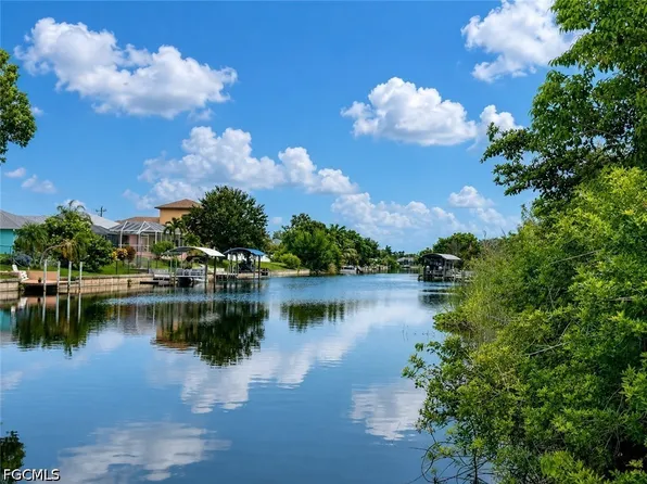 2 NE 13th Ave, Cape Coral, FL 33909