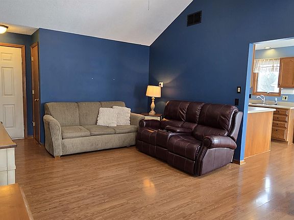 4th image of 9717 Tumbleweed Blvd