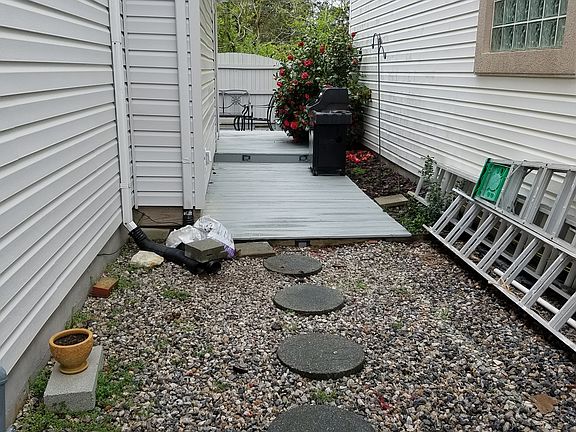 5th image of 2364 Cape Arbor Dr
