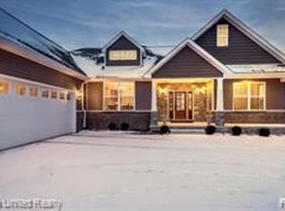 3351 Sheffield Dr, Howell, MI 48855