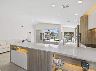 10184 Sunset Bend Dr, Boca Raton, FL 33428