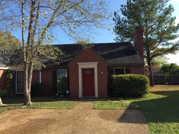 7 Meadowoods Pl, Jackson, MS 39211