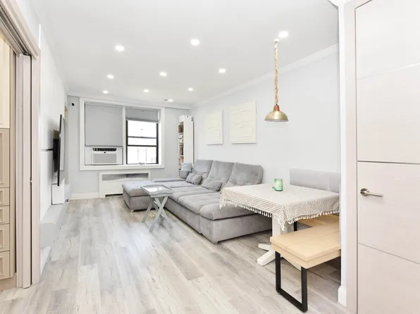 2680 East 19th Street image 12 of 20