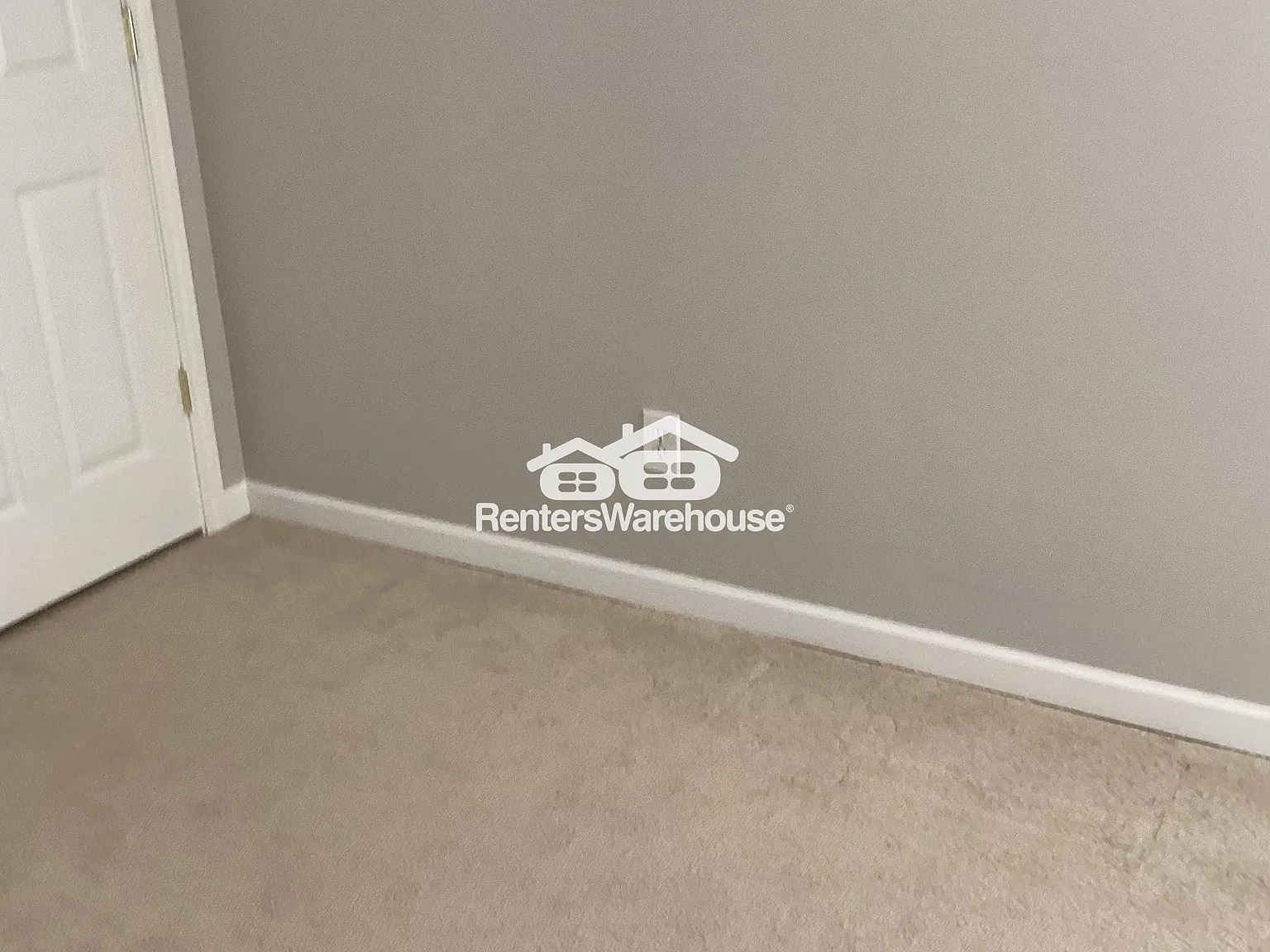 4 bedroom in Decatur — Photo 1