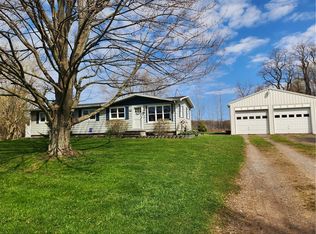 4379 New Rd, Williamson, NY 14589