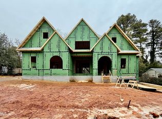 3422 Redbud Ln, Raleigh, NC 27607