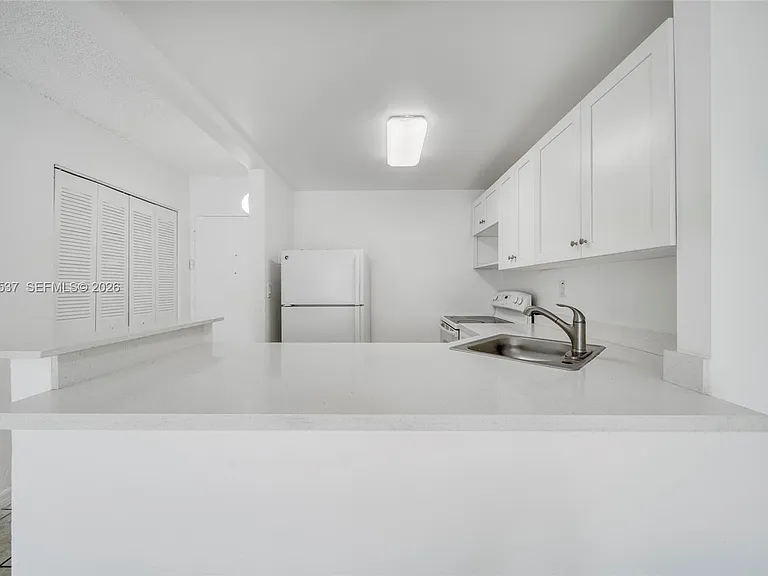 801 NW 47th Ave #515W — Photo 3