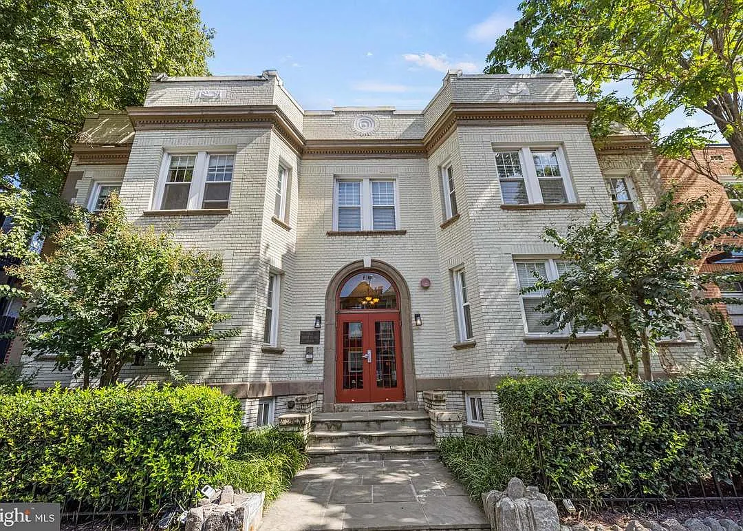 1 bed, 500 sqft, $1,999 — Photo 1