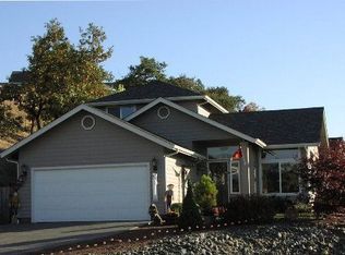 1525 Panoramic Loop, Grants Pass, OR 97527