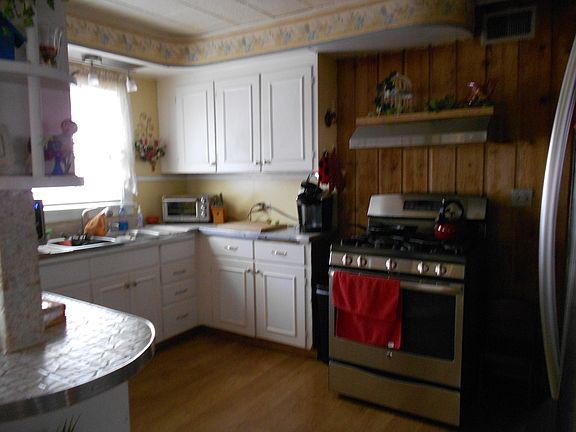 4th image of 708 N Kenilworth Ave