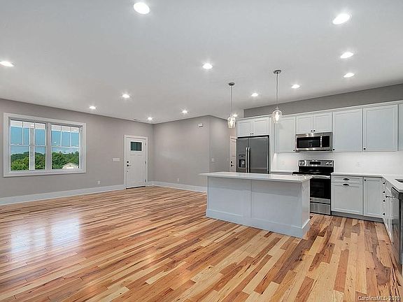 Kitchen/Living Room