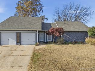 8417 E 64th Pl, Tulsa, OK 74133