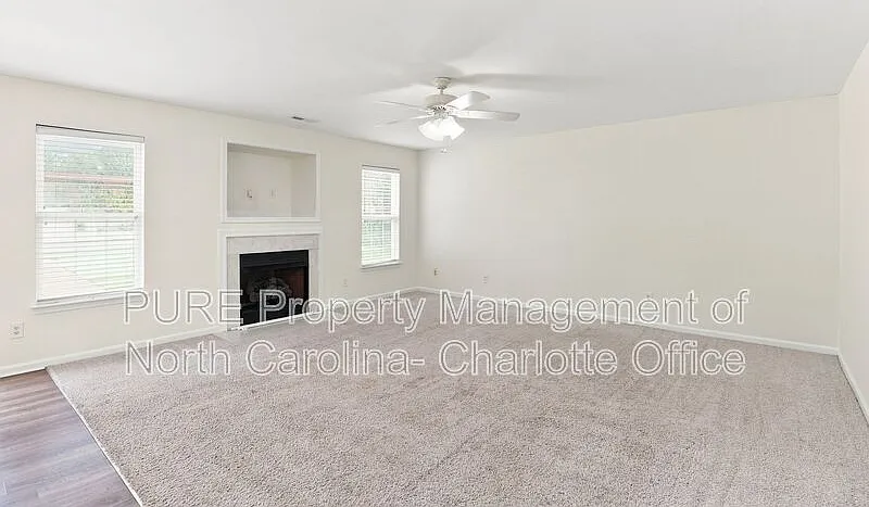 4 bed, 2.5 bath, 2238 sqft, $1,989 — Photo 3