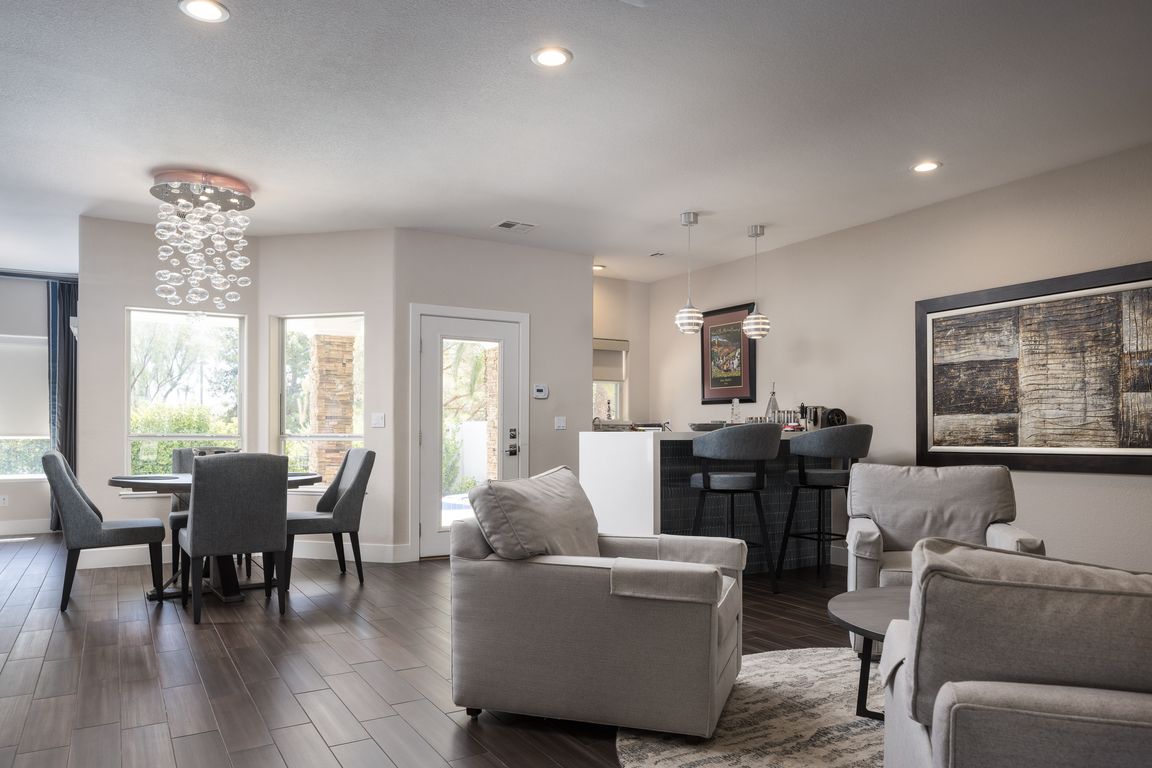 next background image