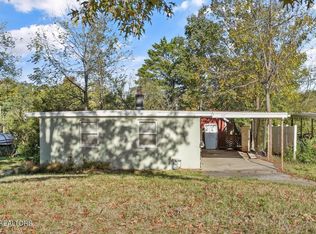 102 Niagara Ln, Oak Ridge, TN 37830