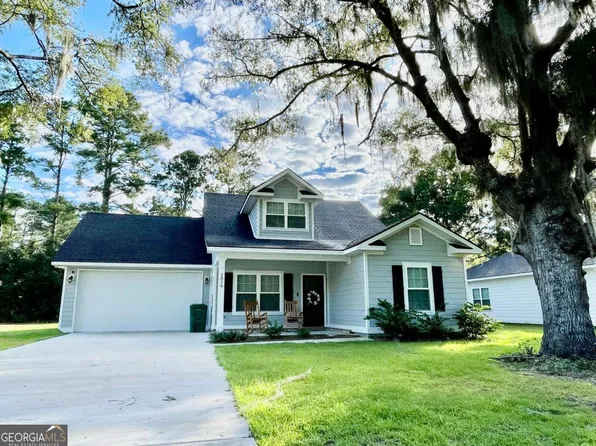 1016 Pine St, Darien, GA 31305