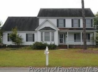 4005 Polk Dr, Hope Mills, NC 28348