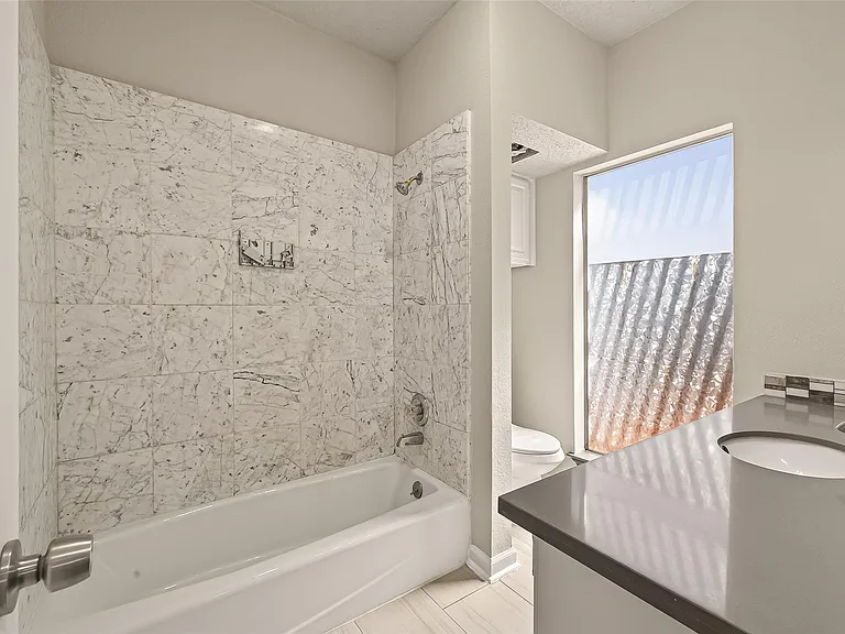 4024 Breakwood Dr — Photo 22