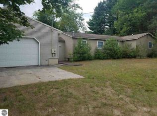 15367 Wallin Rd, Thompsonville, MI 49683