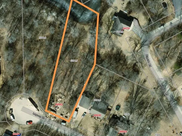 7 Lagoon Dr, Portage, WI 53901