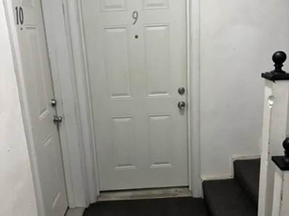 257 Pleasant St APT 9, Worcester, MA 01609