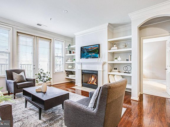 3rd image of 17 Granite Pl Unit 395