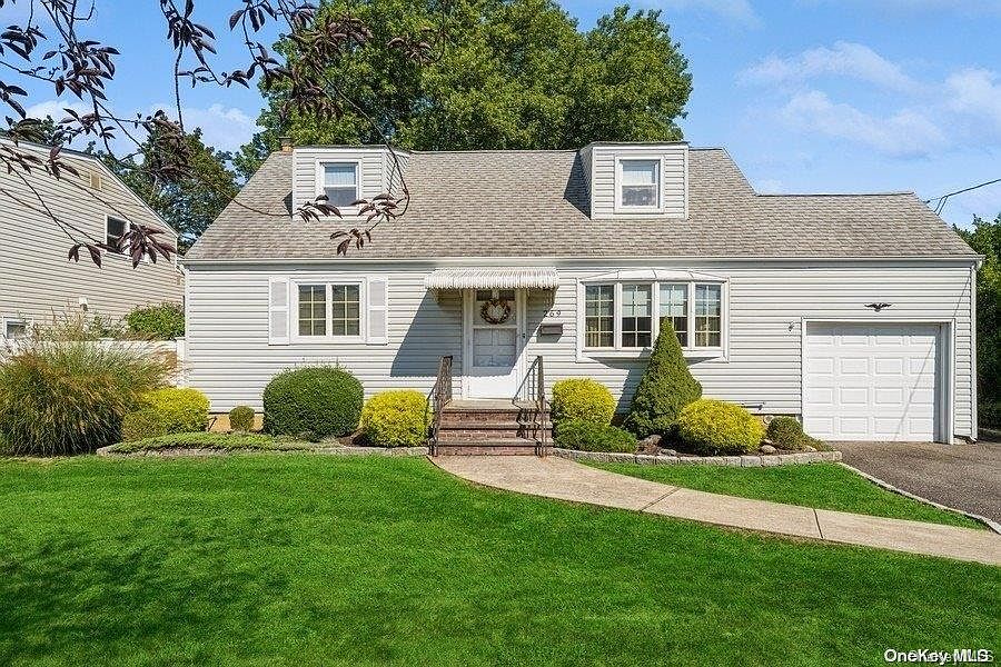 1st image of 269 N Suffolk Avenue
