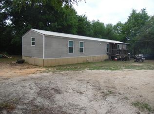 387 Juniper Lake Dr, Defuniak Springs, FL 32433