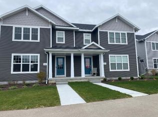 1025 O'Keeffe Ave, Sun Prairie, WI 53590