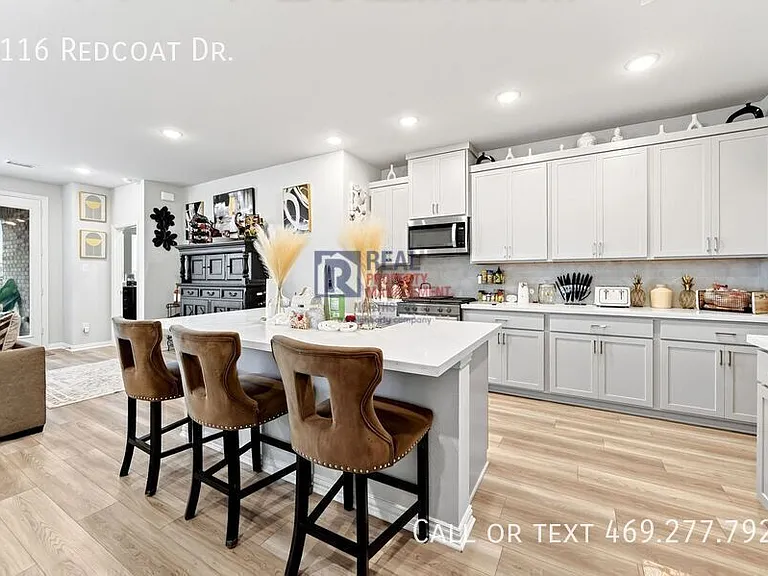1116 Redcoat Dr — Photo 6