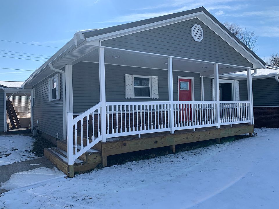 1st image of 407 W School St