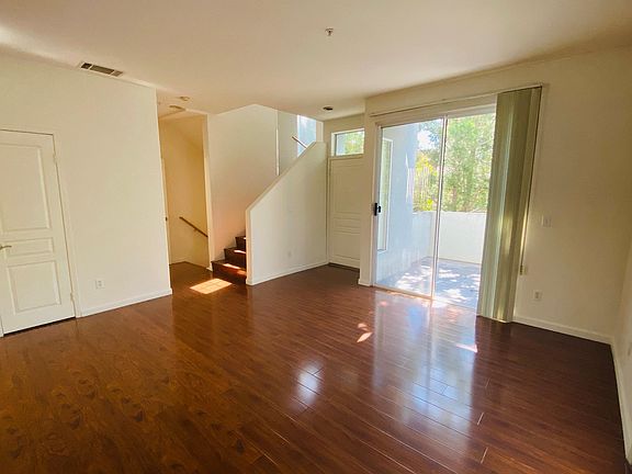 3rd image of 305 W Newby Ave #0