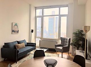 635 W 42nd St APT 31J, New York, NY 10036