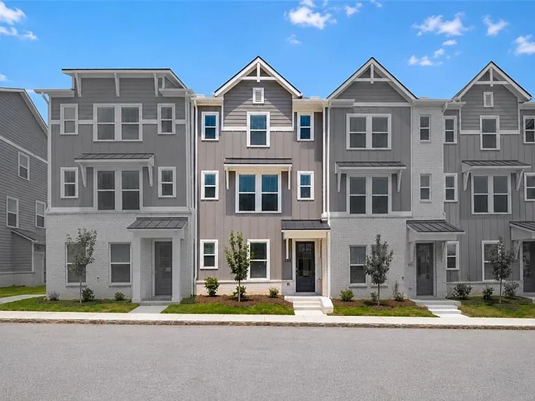 3618 Georgia Ave — Photo 2