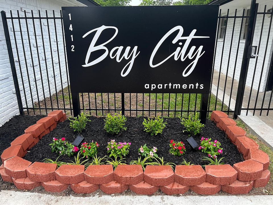 1st image of 1412 Avenue C St APT 102