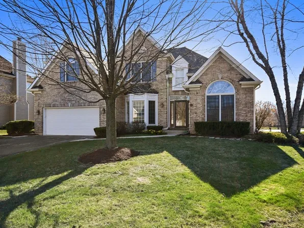 4002 Royal And Ancient Dr, Saint Charles, IL 60174