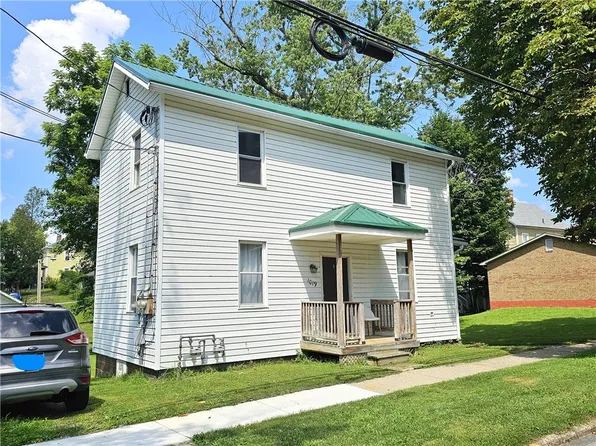 1019 School St, Indiana, PA 15701